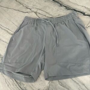 Lululemon Men’s Gray XL Shorts